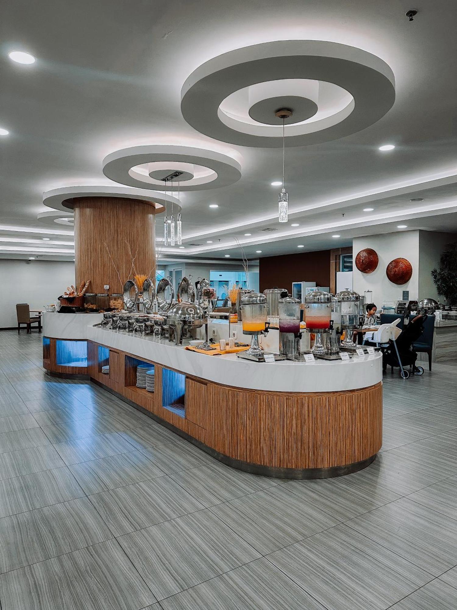Anara Sky Kualanamu Hotel Medan Eksteriør billede