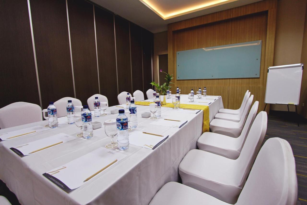 Anara Sky Kualanamu Hotel Medan Eksteriør billede